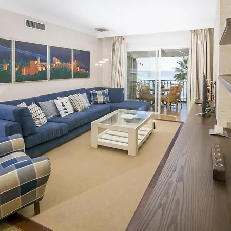Hb - Comfortable Beachfront Holiday Apartment Estepona